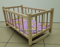 Babaház berendezéssel, színes