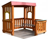 Kisház kispaddal, pulttal 24 hó+