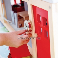 Hape Vidámcsalád babaház