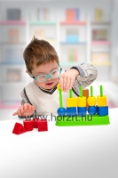 Szín és formarendező játék feladatkártyákkal