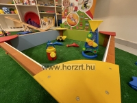 Homokozókeret - Gondozásmentes, 200x200 cm - színes, vidám figurákkal dekorált