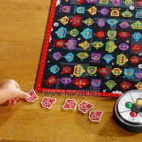 Robot Arcok-Figyelj!Keresd!Reagálj!