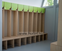 Komfort gyermeköltöző 5 fős, rácsos cipőtartóval-juhar