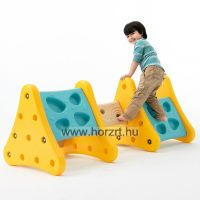 Túl a hegyeken - Mászócentrum 12 hó+