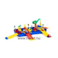 Vizes kaland - jármű kikötő